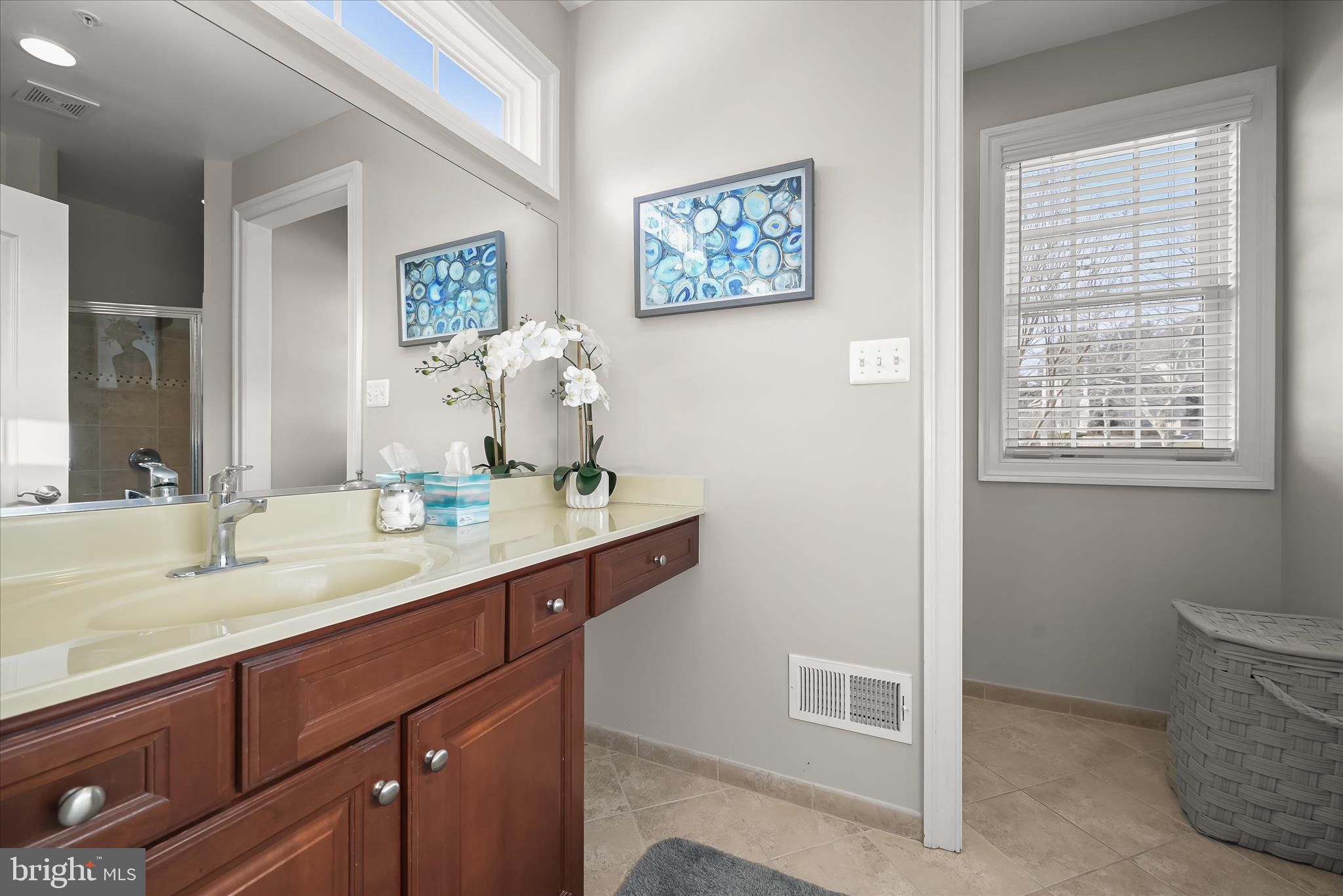 RIVERWOOD - Residential