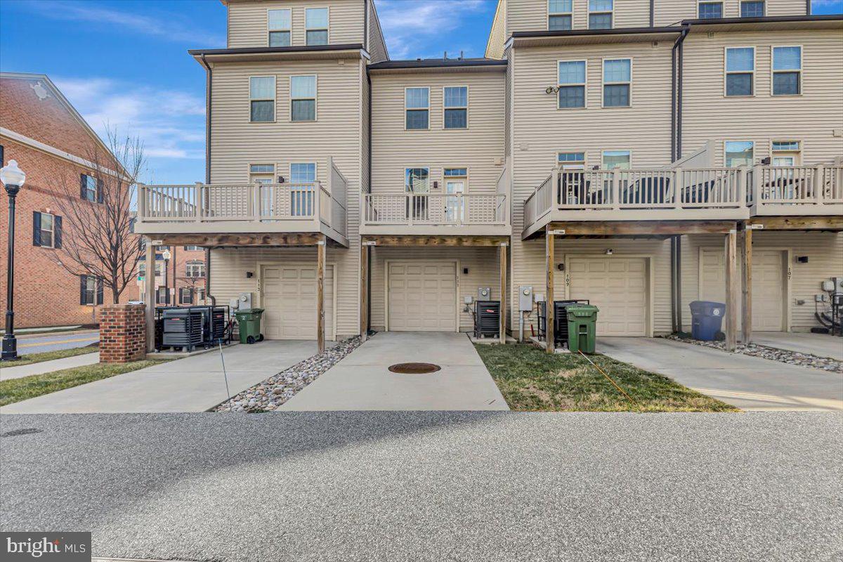 OLDHAM CROSSING - Residential