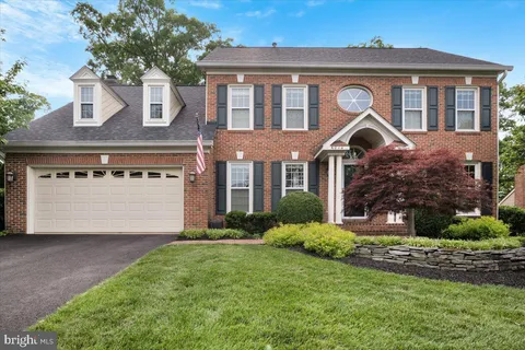 6014 Marilyn Drive, Alexandria, VA MLS: VAFX2240554