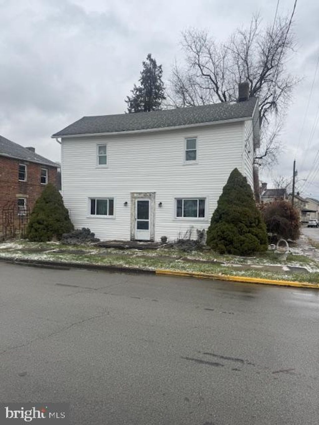 Photo of 216 Wayne St, ROSCOE, PA 15477 (MLS # PAWA2000086)