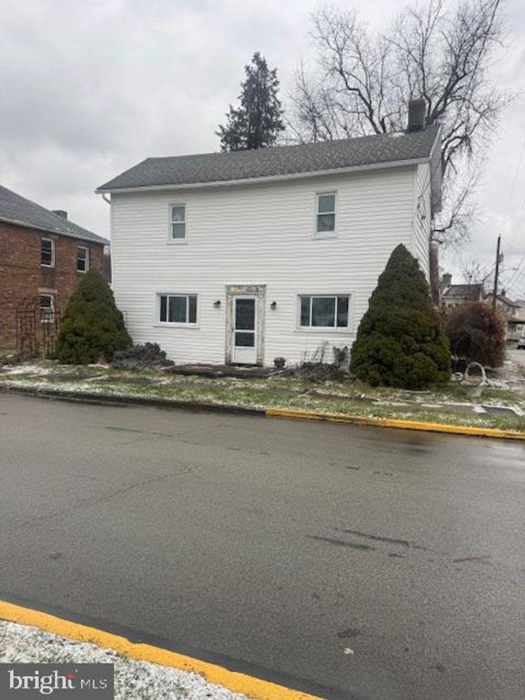 Photo of 216 Wayne St, ROSCOE, PA 15477 (MLS # PAWA2000086)
