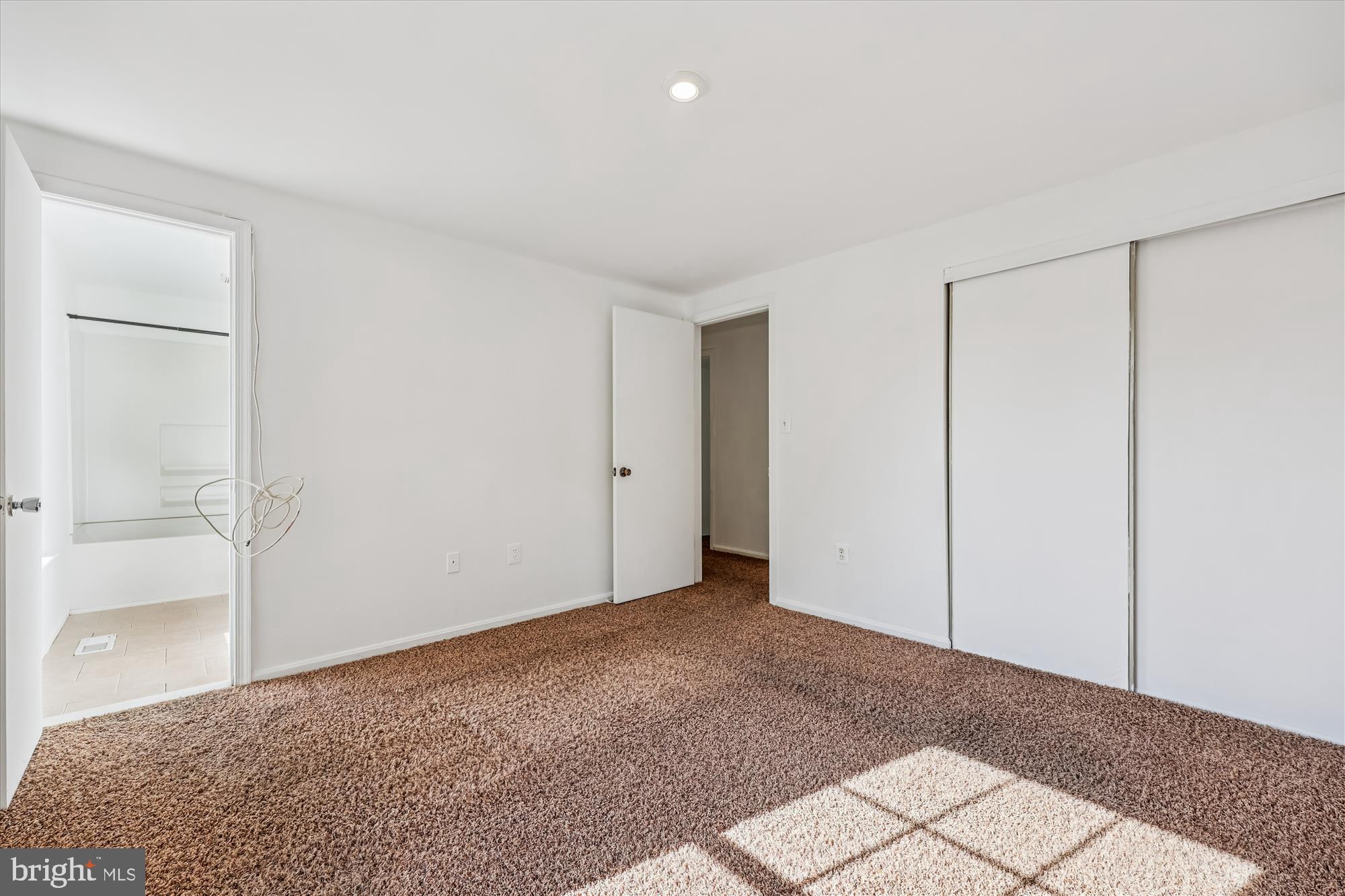 CHURCHILL TOWN SECTOR - Residential