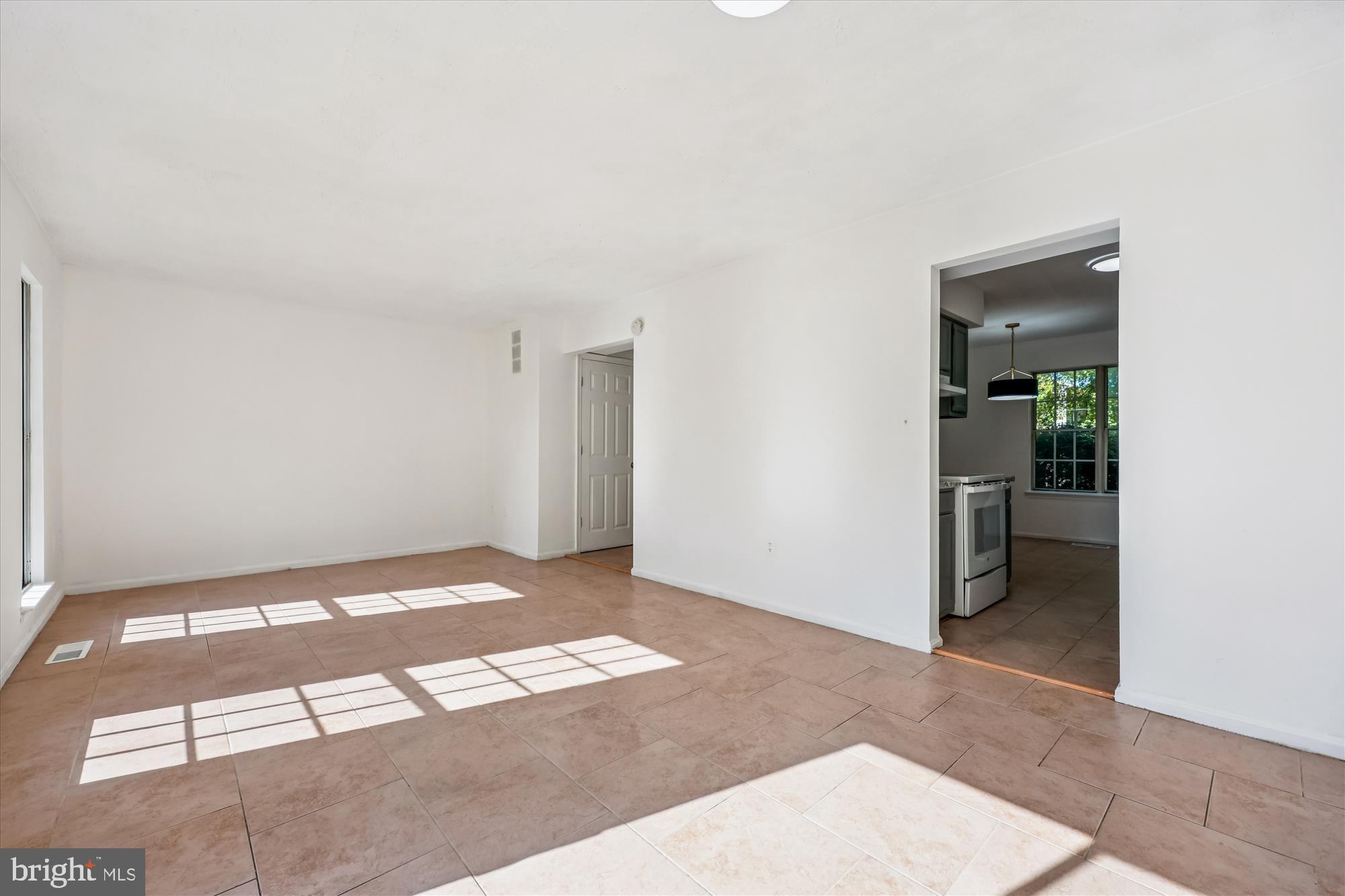 CHURCHILL TOWN SECTOR - Residential