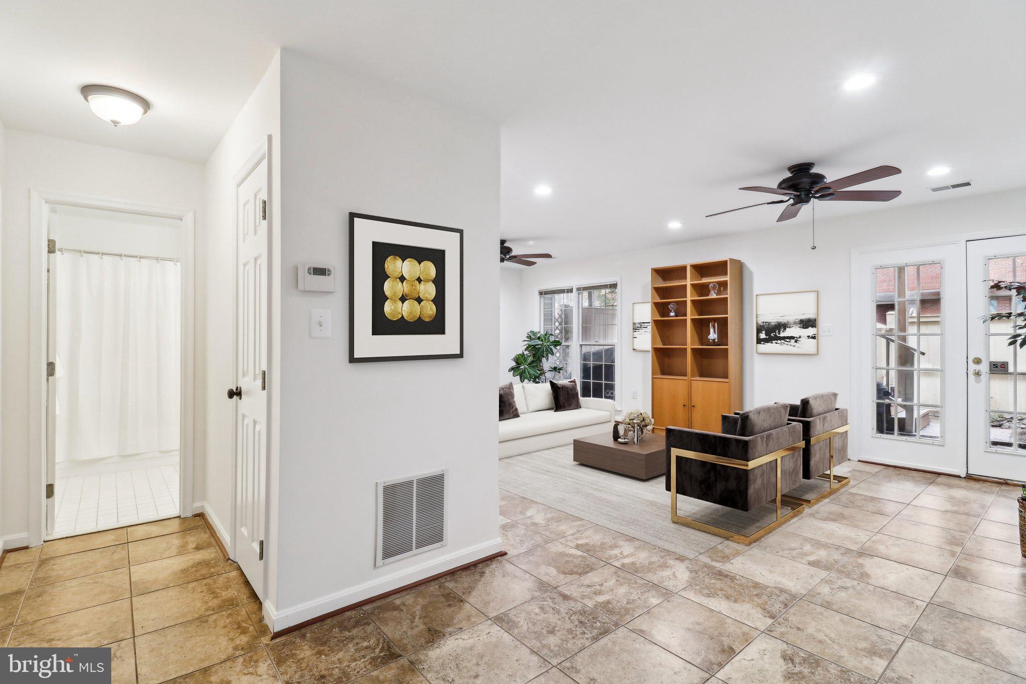 CHANCERY SQUARE - Residential