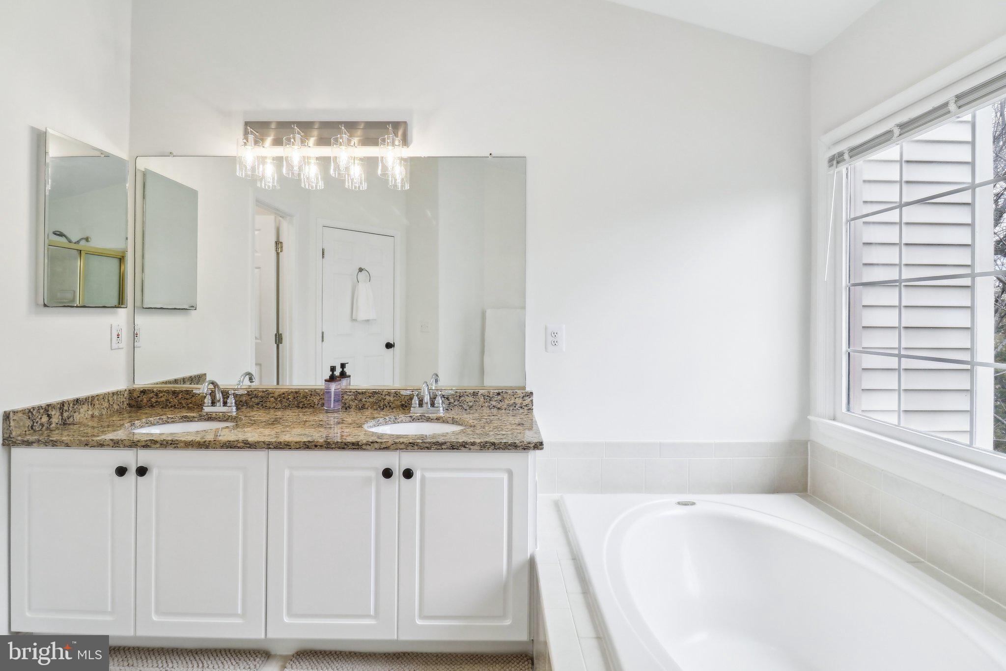 CHANCERY SQUARE - Residential