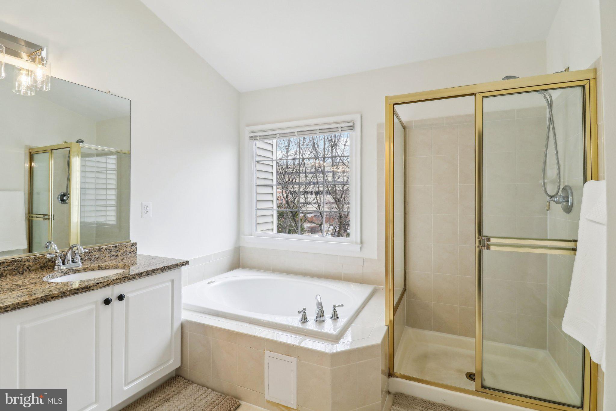 CHANCERY SQUARE - Residential