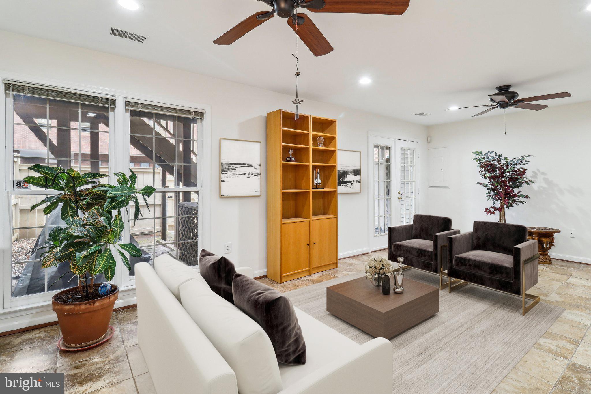 CHANCERY SQUARE - Residential