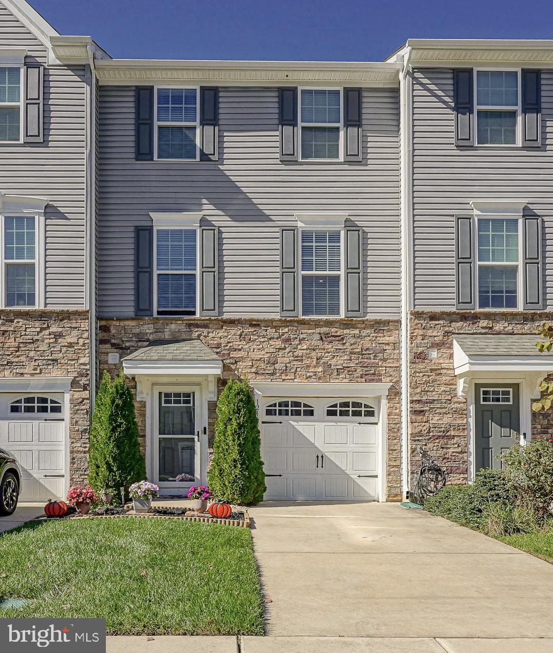 121 SPIRE PLACE