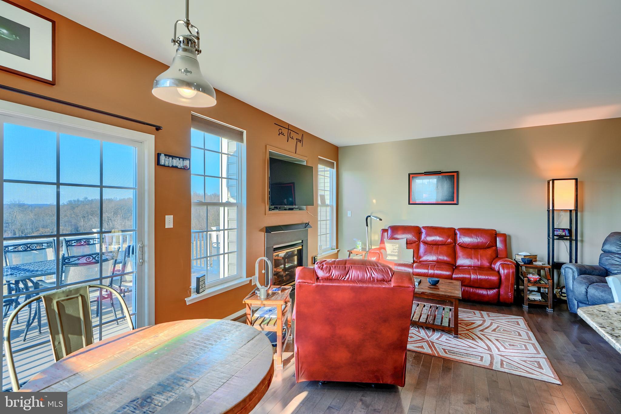 LOGANS RESERVE - Residential