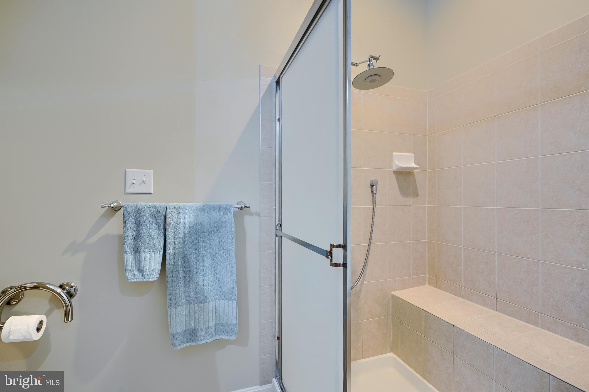 LOGANS RESERVE - Residential