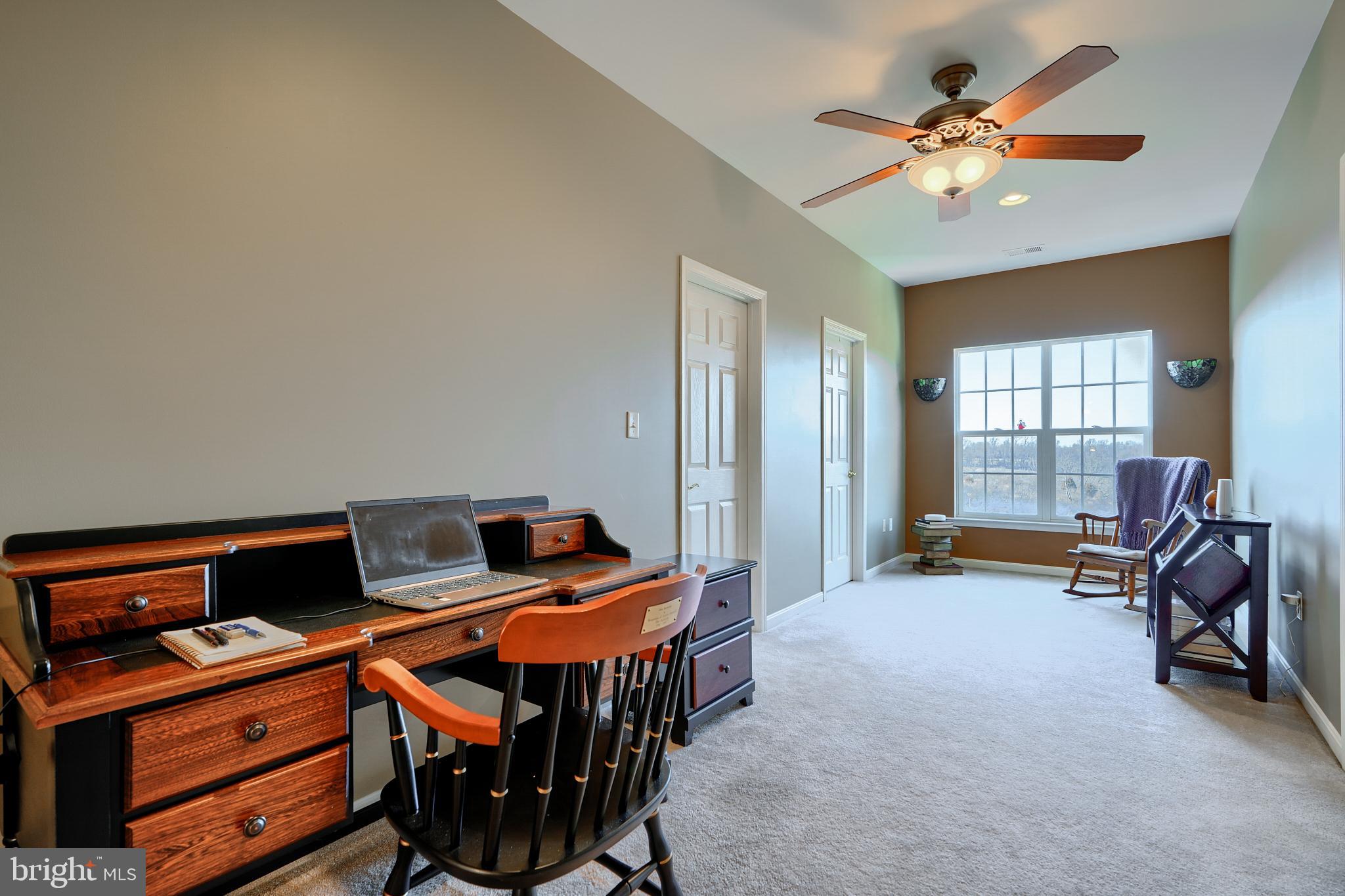 LOGANS RESERVE - Residential