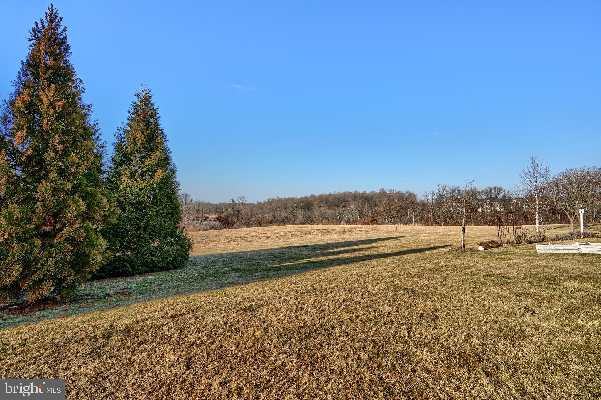 LOGANS RESERVE - Residential