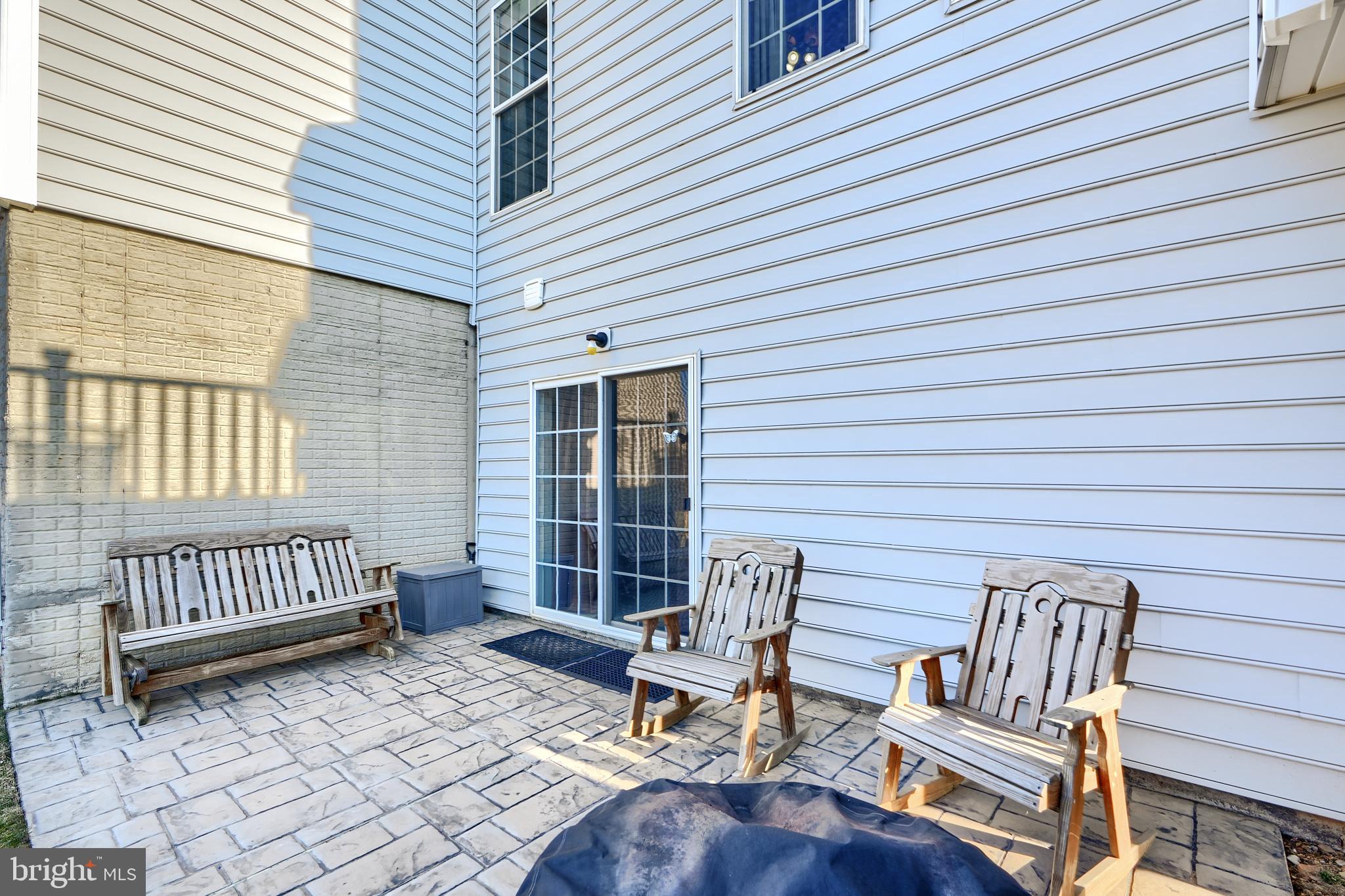 LOGANS RESERVE - Residential