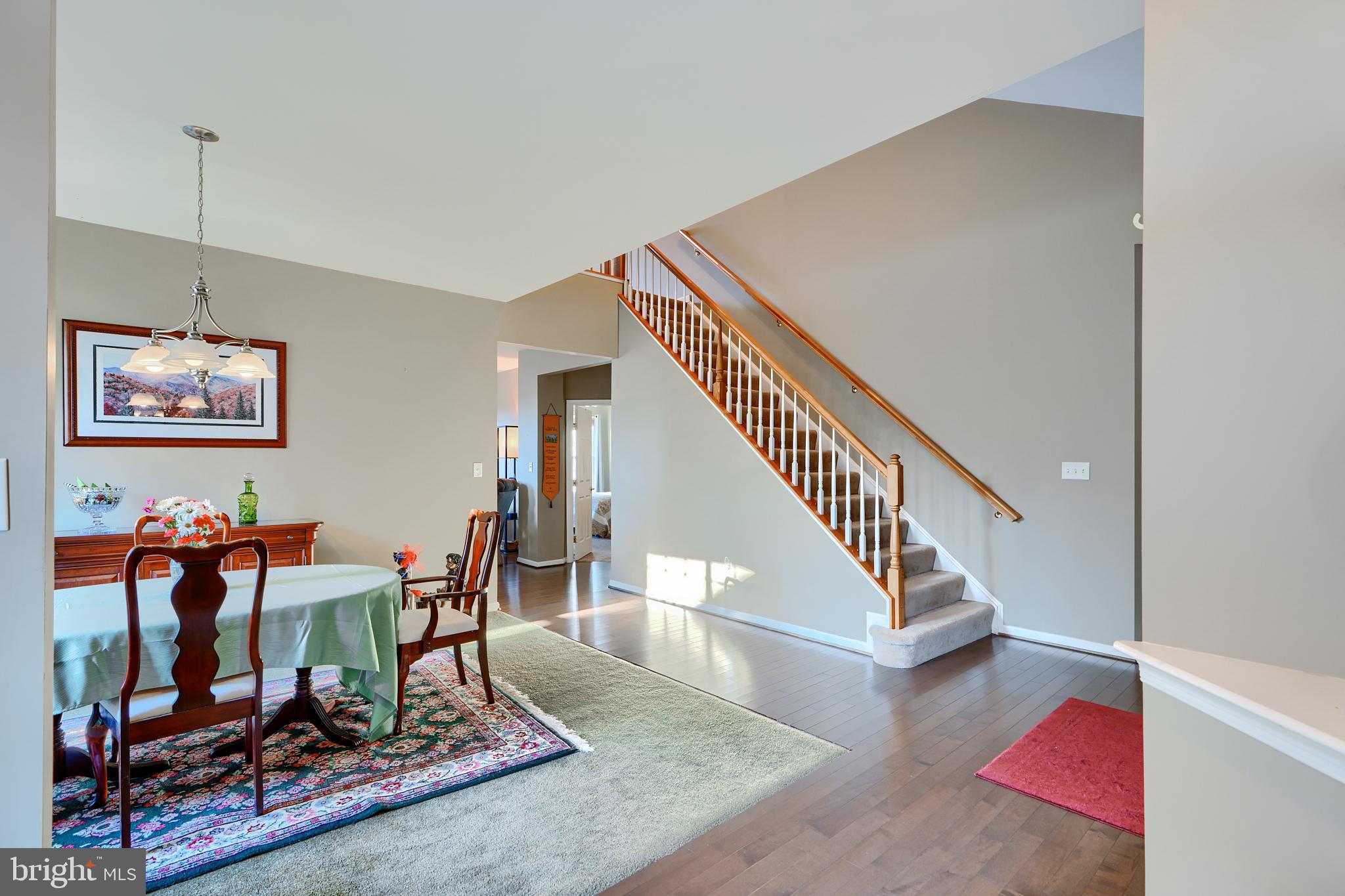 900 COUGAR POINTE CIRCLE