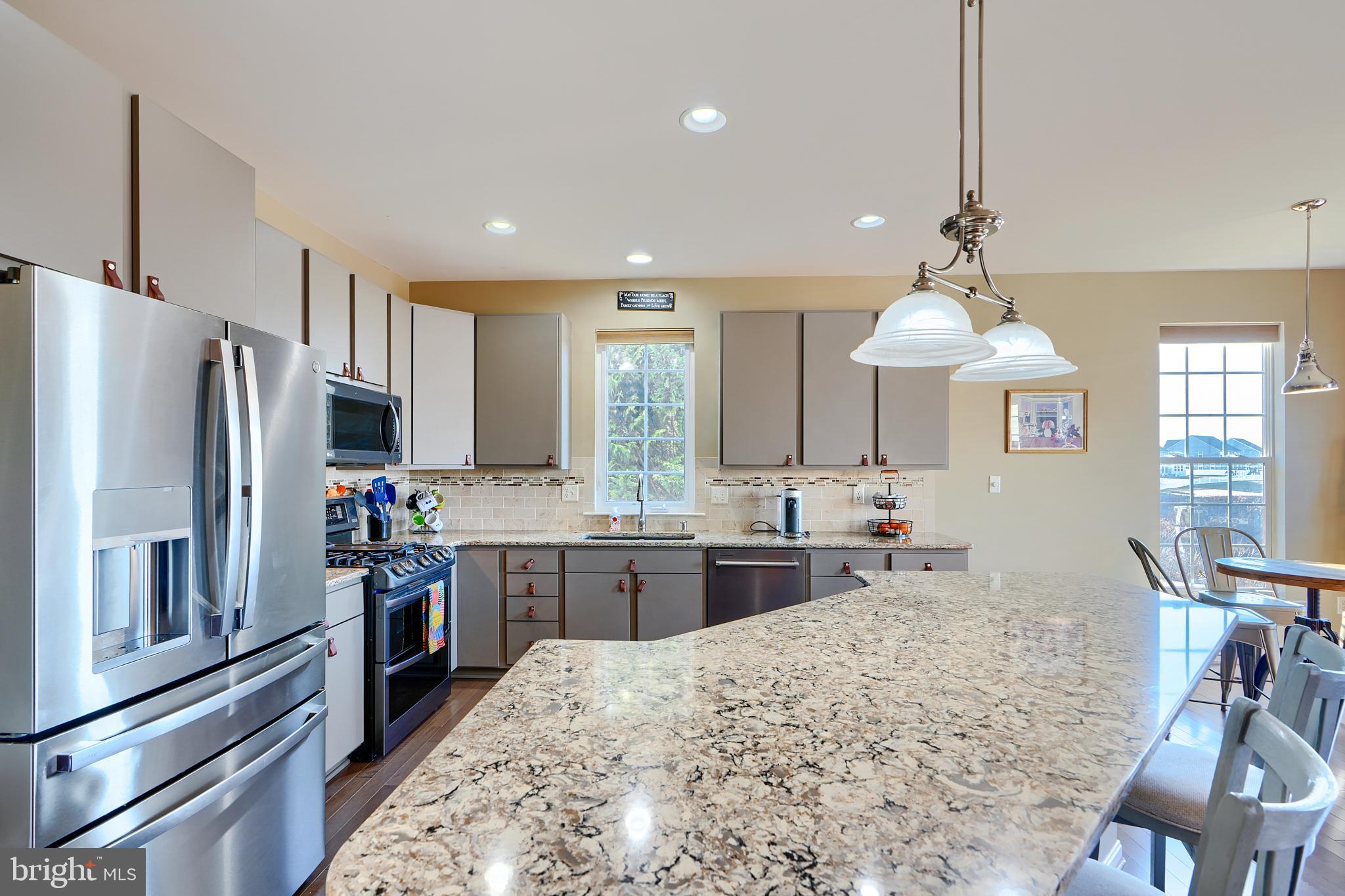 LOGANS RESERVE - Residential