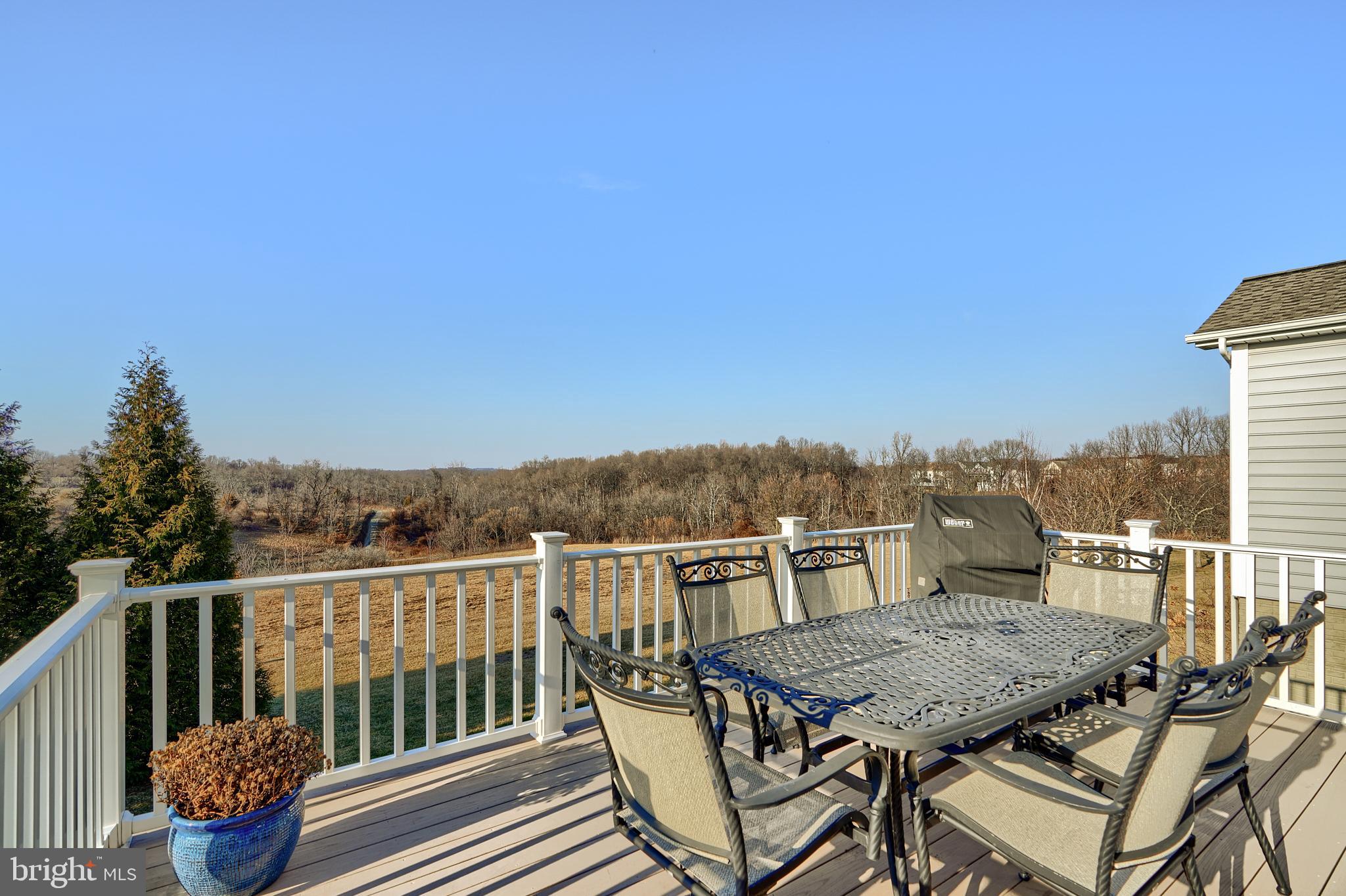 LOGANS RESERVE - Residential