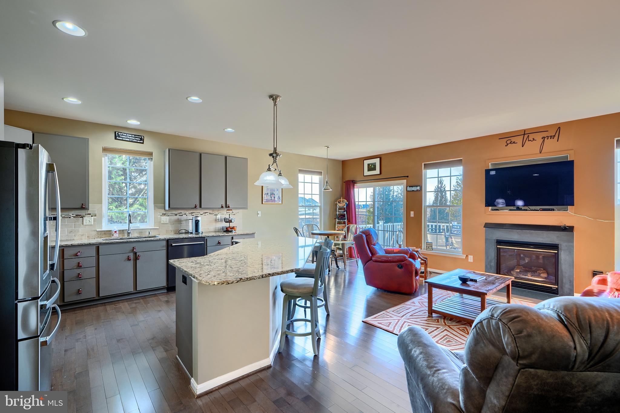 LOGANS RESERVE - Residential