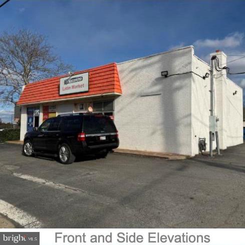 PLUMGAR - Commercial Sale