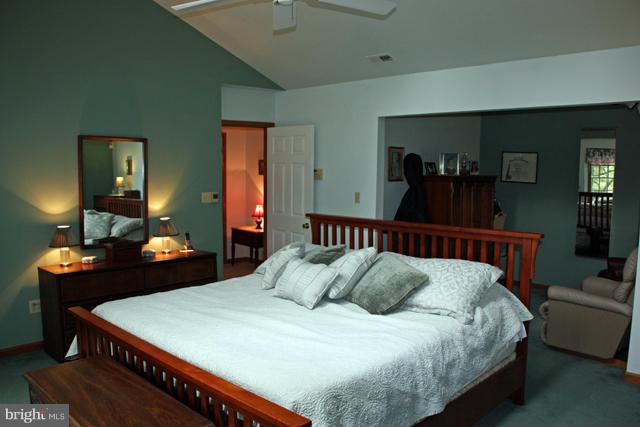 THE SOUNDINGS - Residential