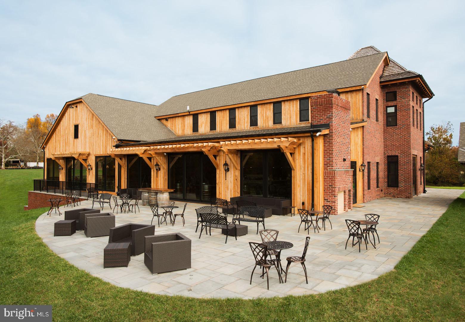 BOHEMIA MANOR - Farm