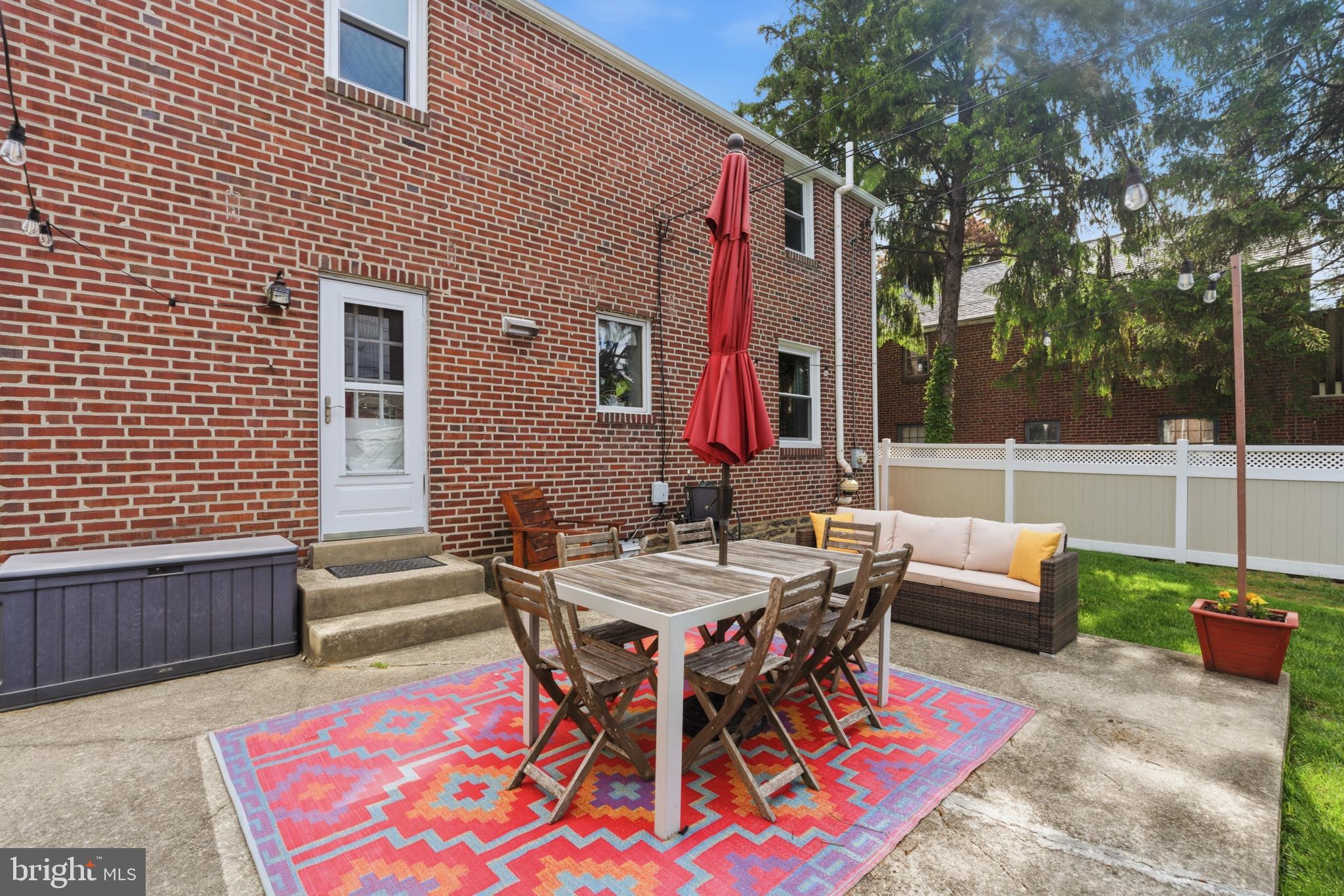 LYNNEWOOD GDNS - Residential