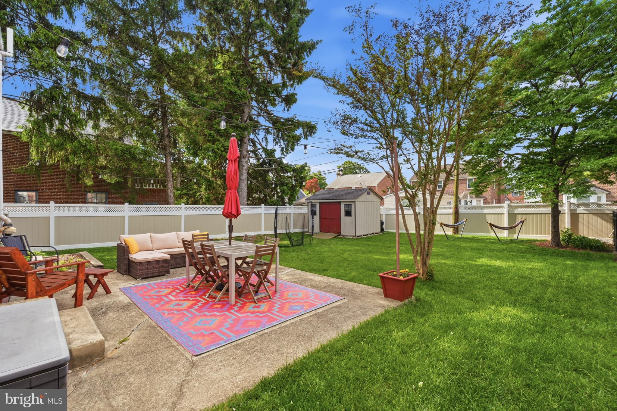 LYNNEWOOD GDNS - Residential