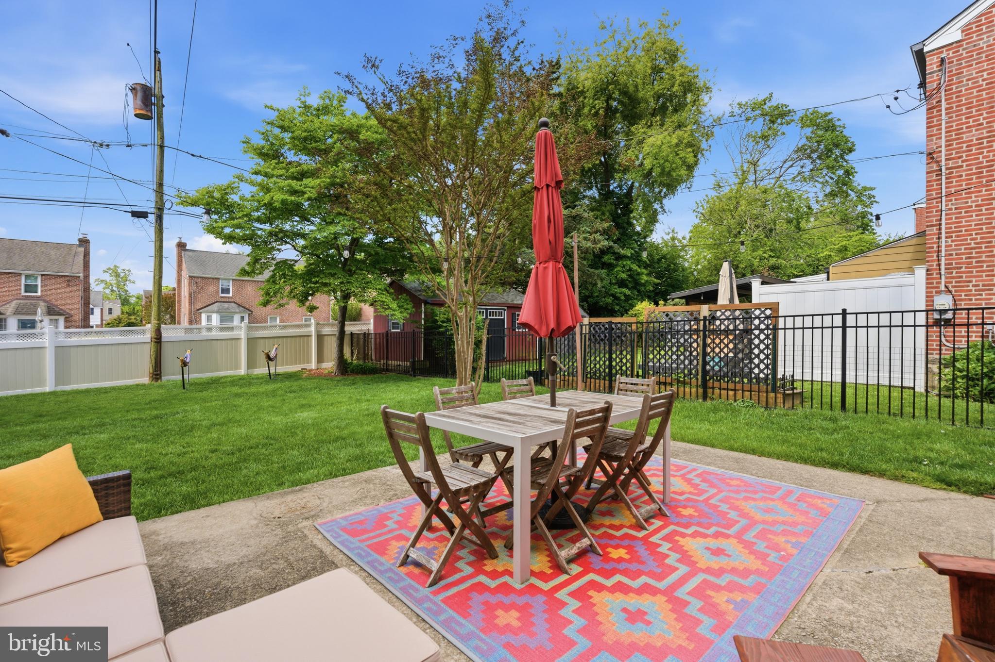 LYNNEWOOD GDNS - Residential