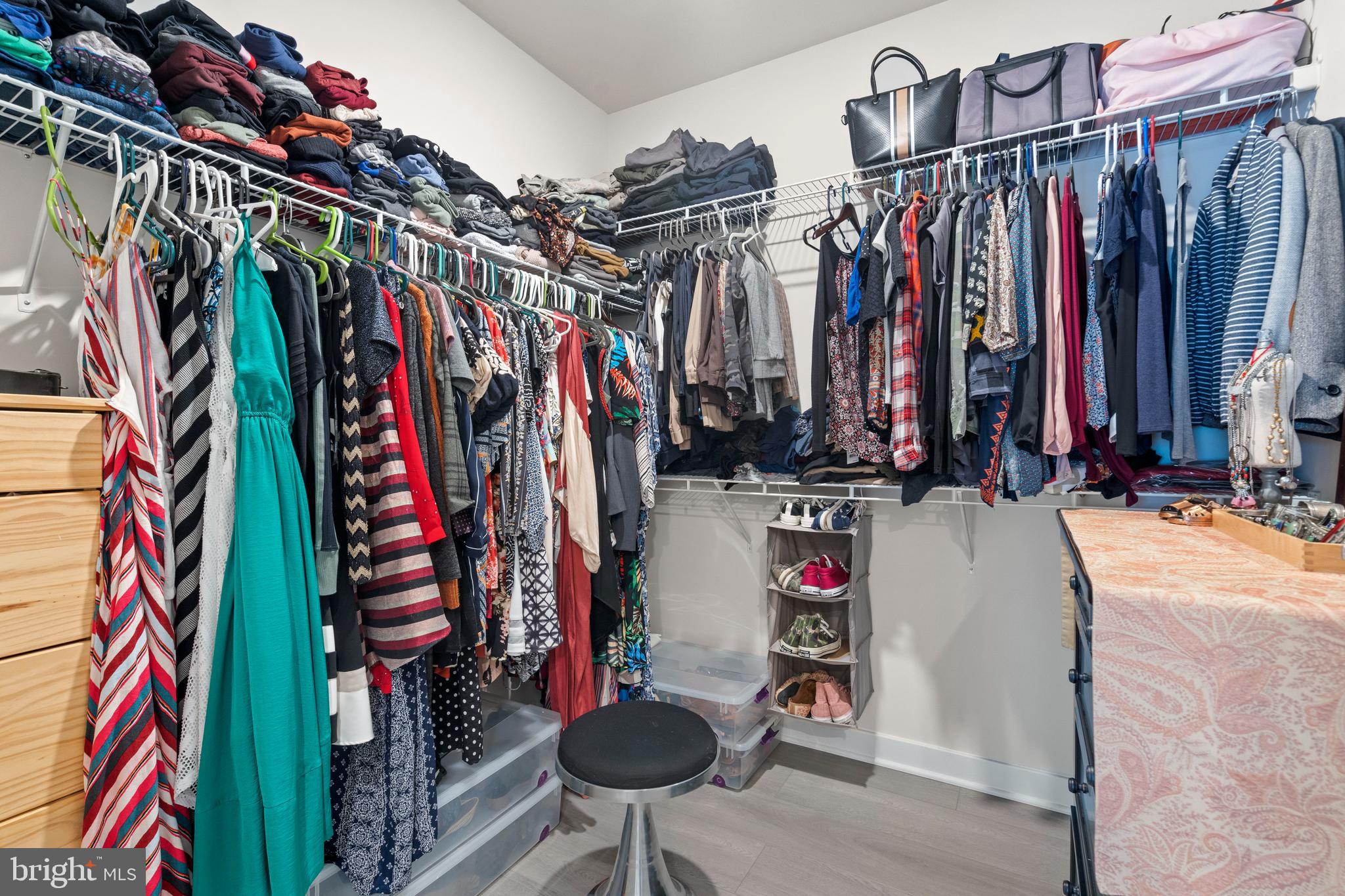 WOODLAND PARK STATION - Residential Lease