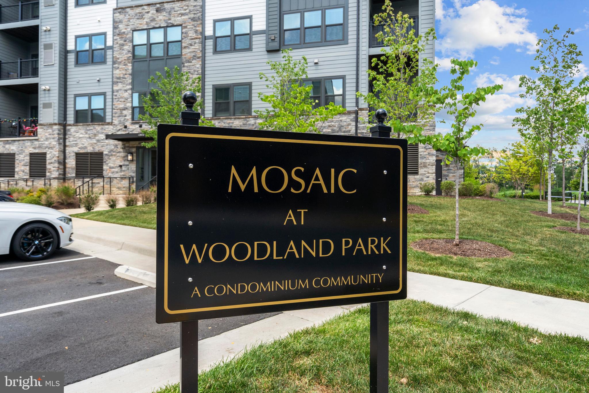 WOODLAND PARK STATION - Residential Lease
