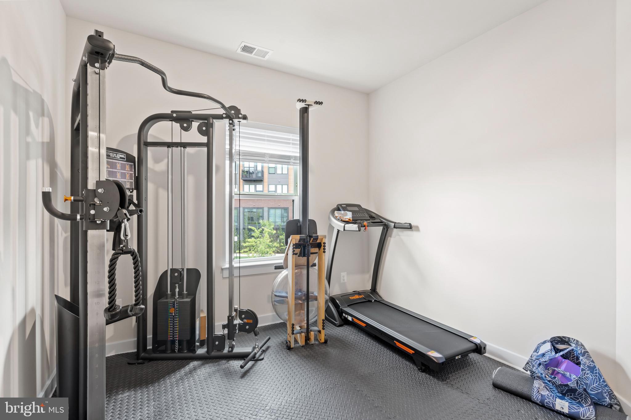 WOODLAND PARK STATION - Residential Lease