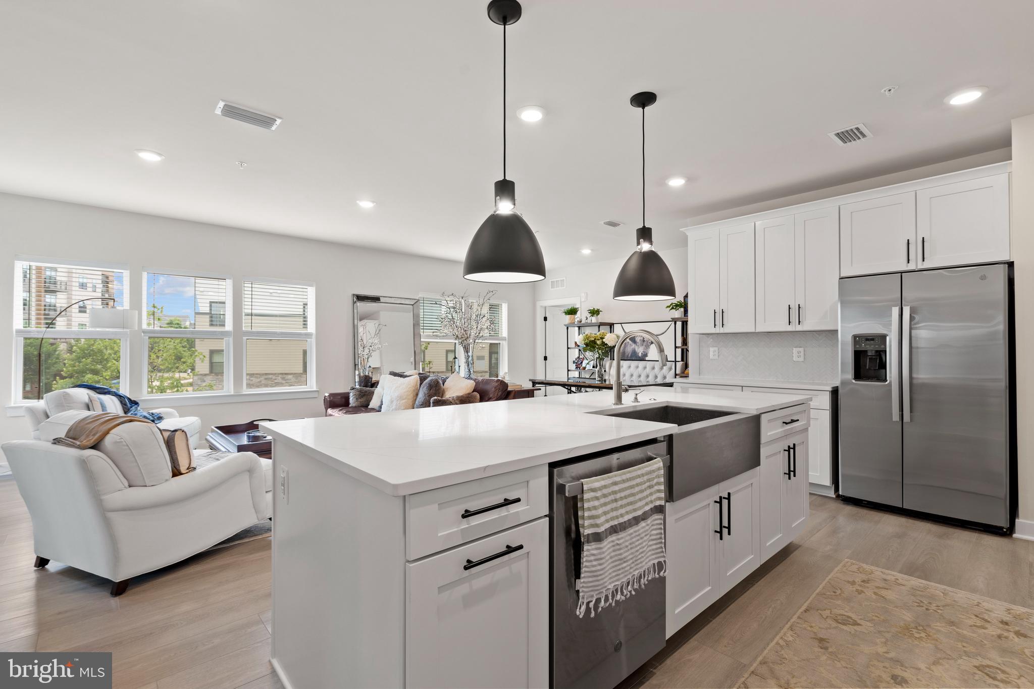 WOODLAND PARK STATION - Residential Lease