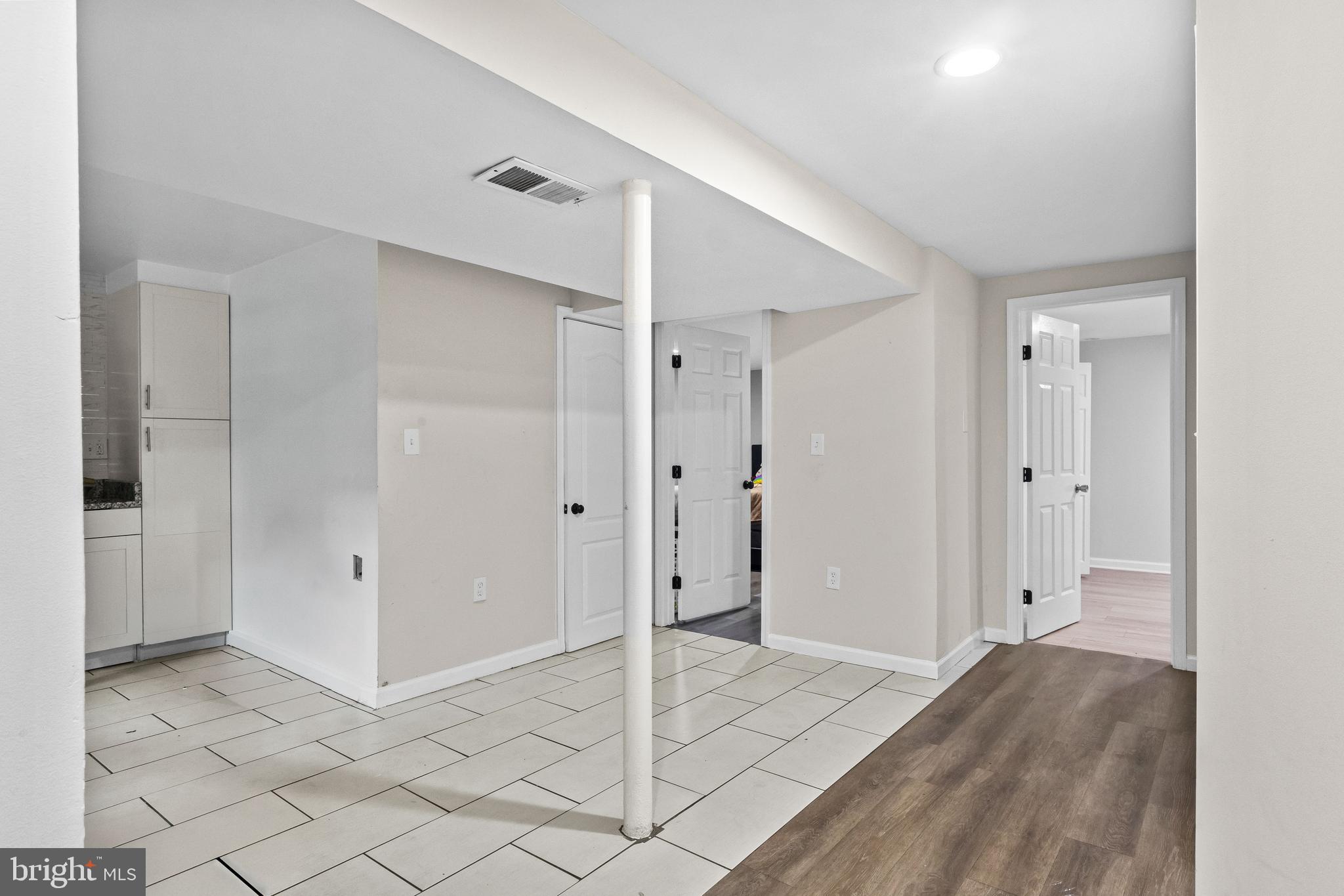 HYATTSVILLE HILLS - Residential