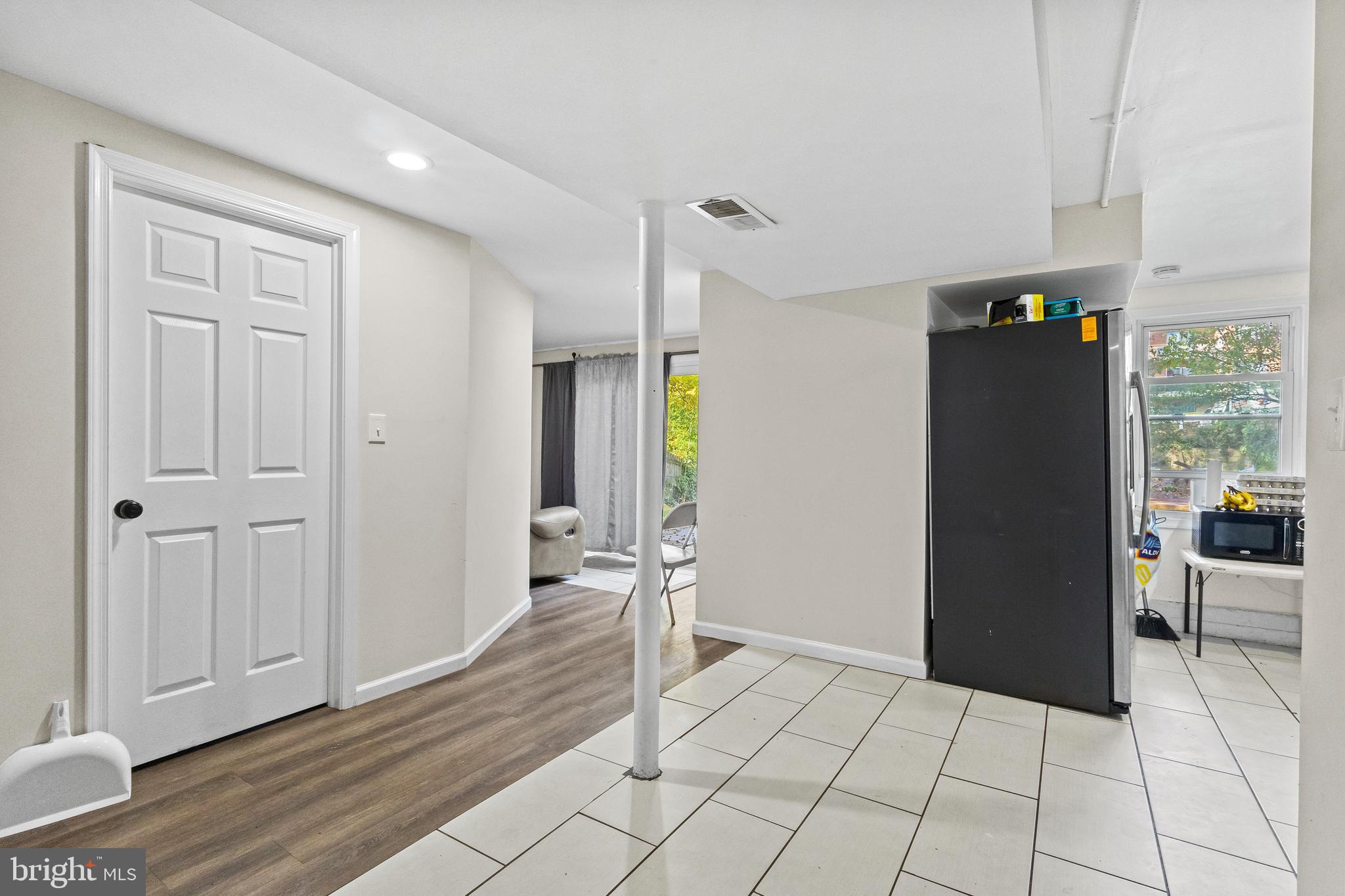 HYATTSVILLE HILLS - Residential