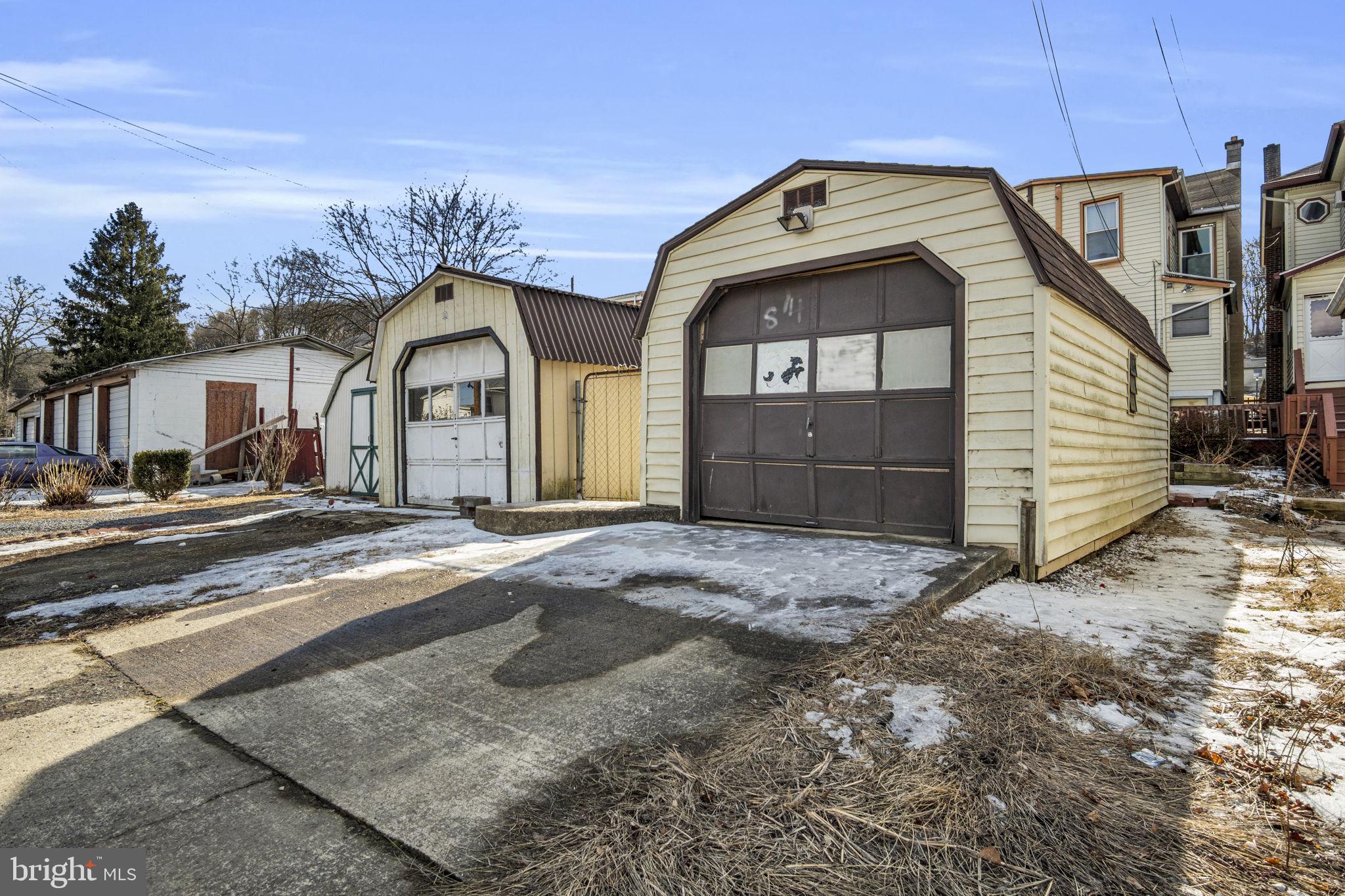 NEWPORT - Residential