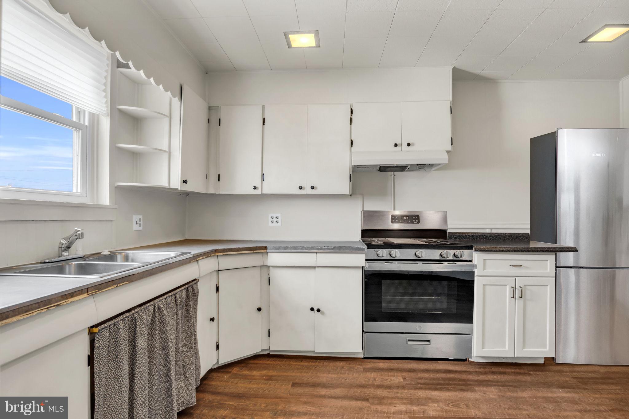 NEWPORT - Residential