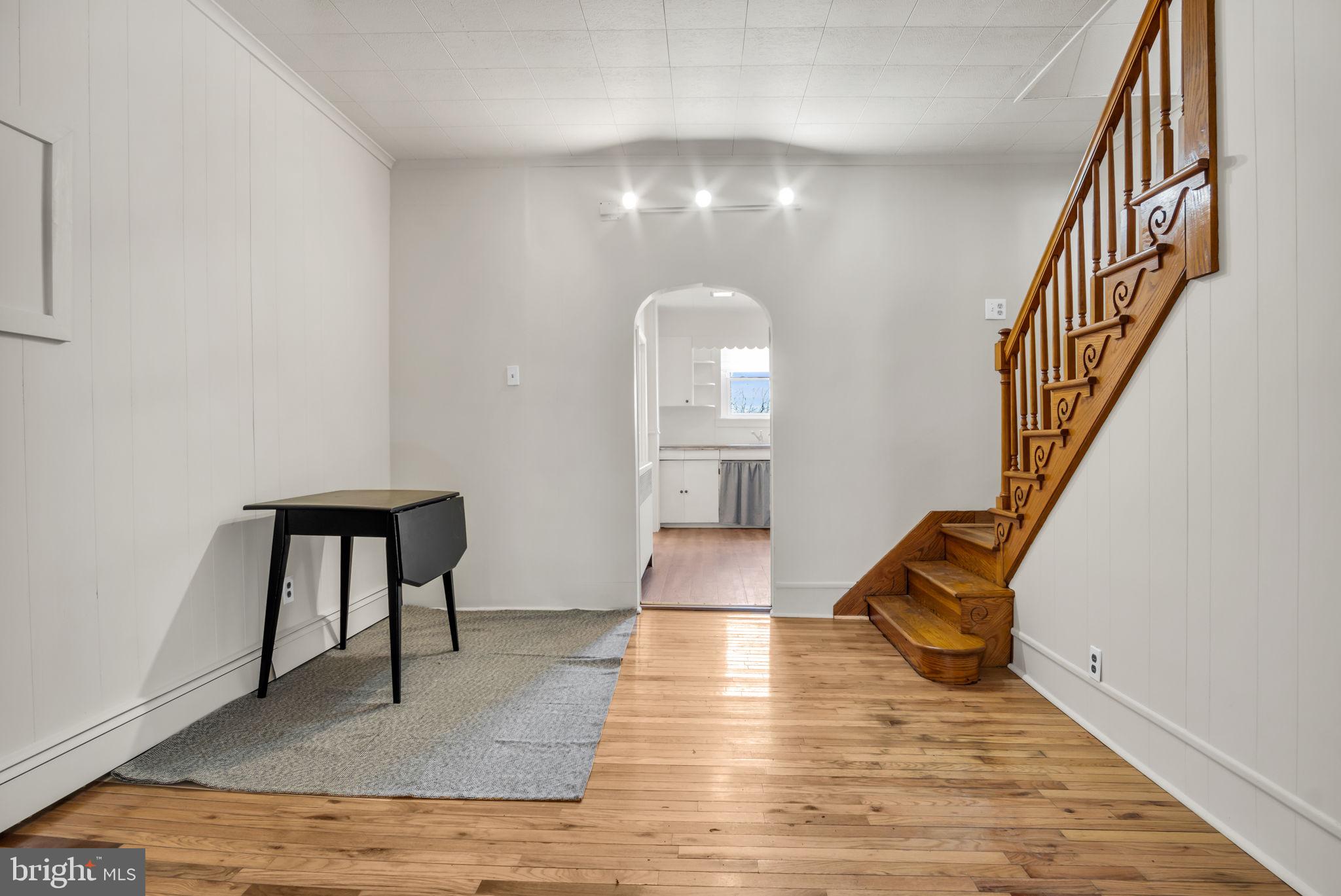 NEWPORT - Residential