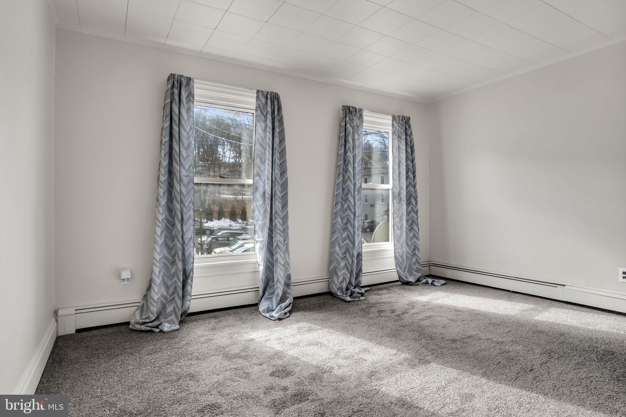 NEWPORT - Residential