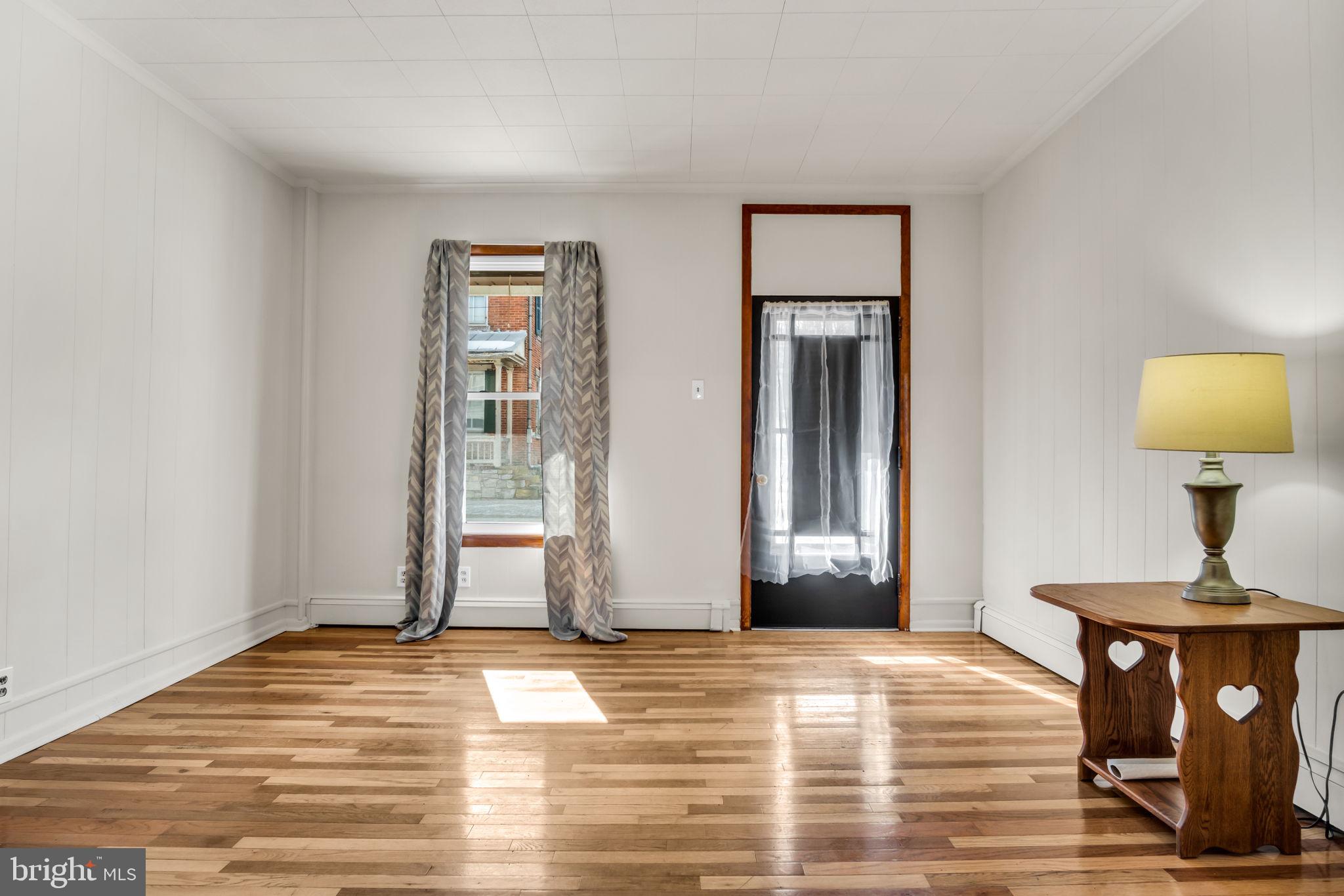 NEWPORT - Residential