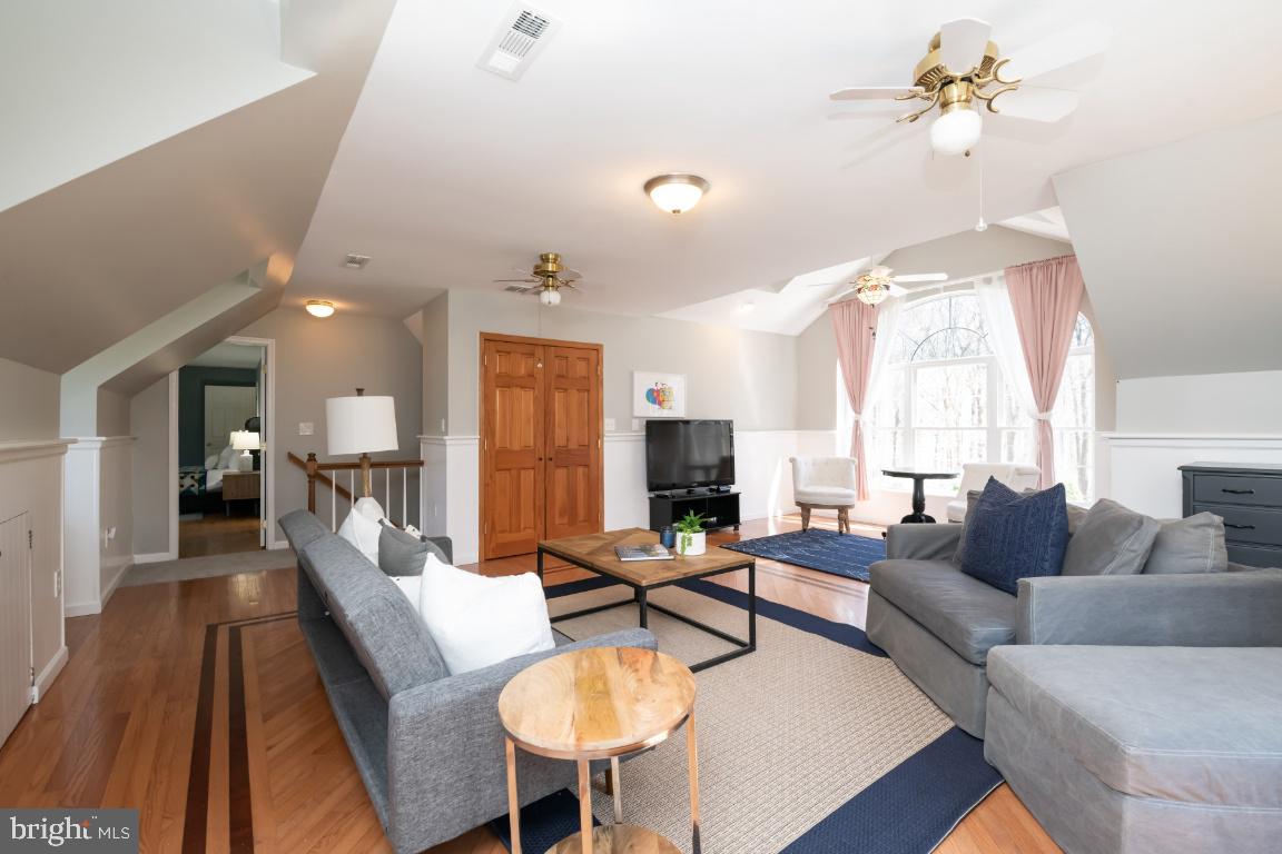 GREEN GLADE WOODS - Residential