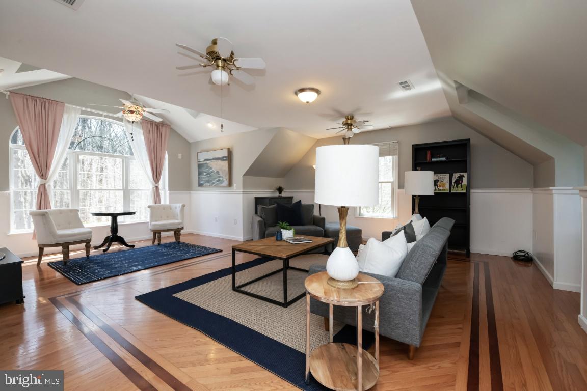 GREEN GLADE WOODS - Residential