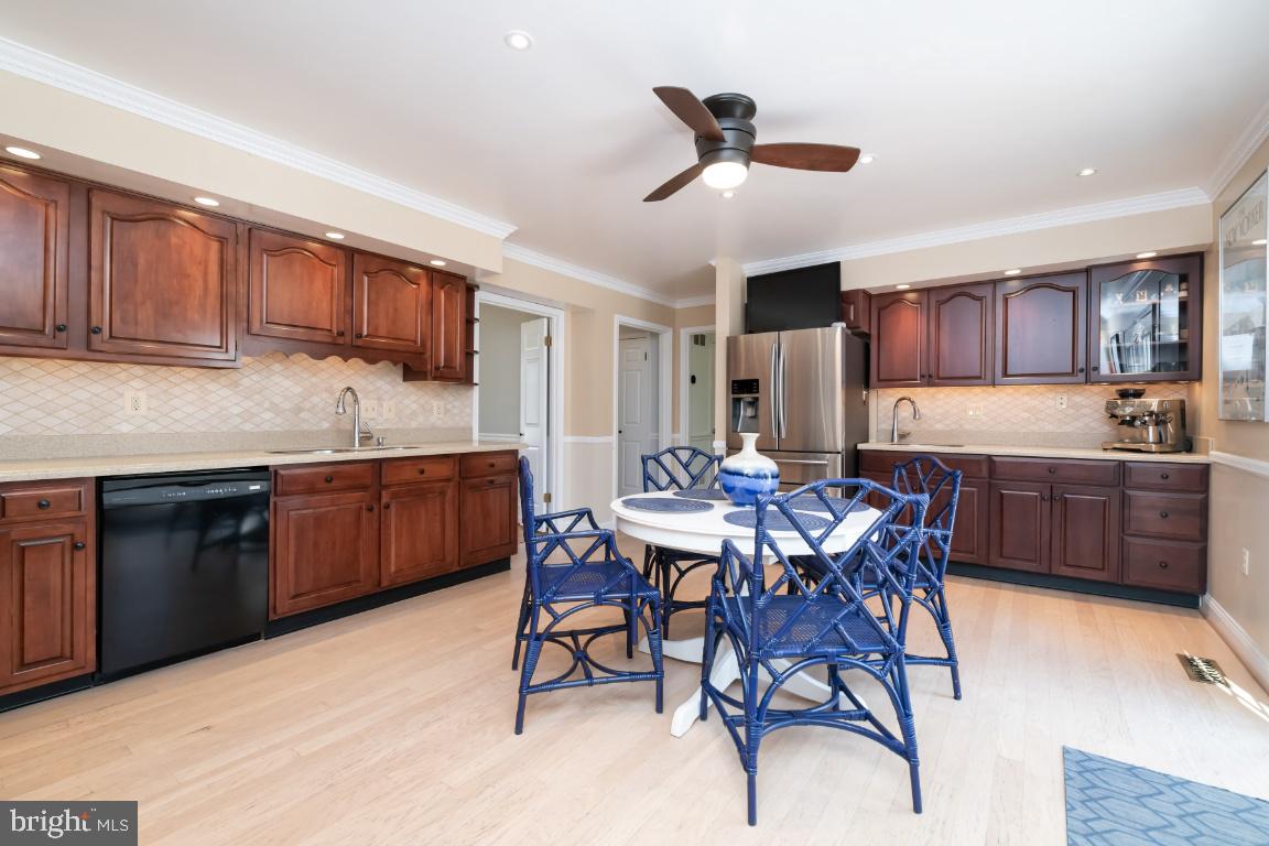 GREEN GLADE WOODS - Residential