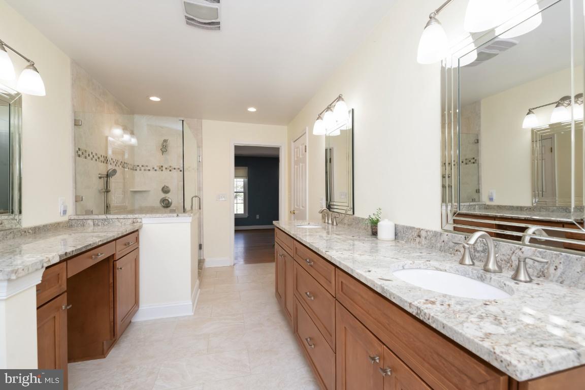 GREEN GLADE WOODS - Residential