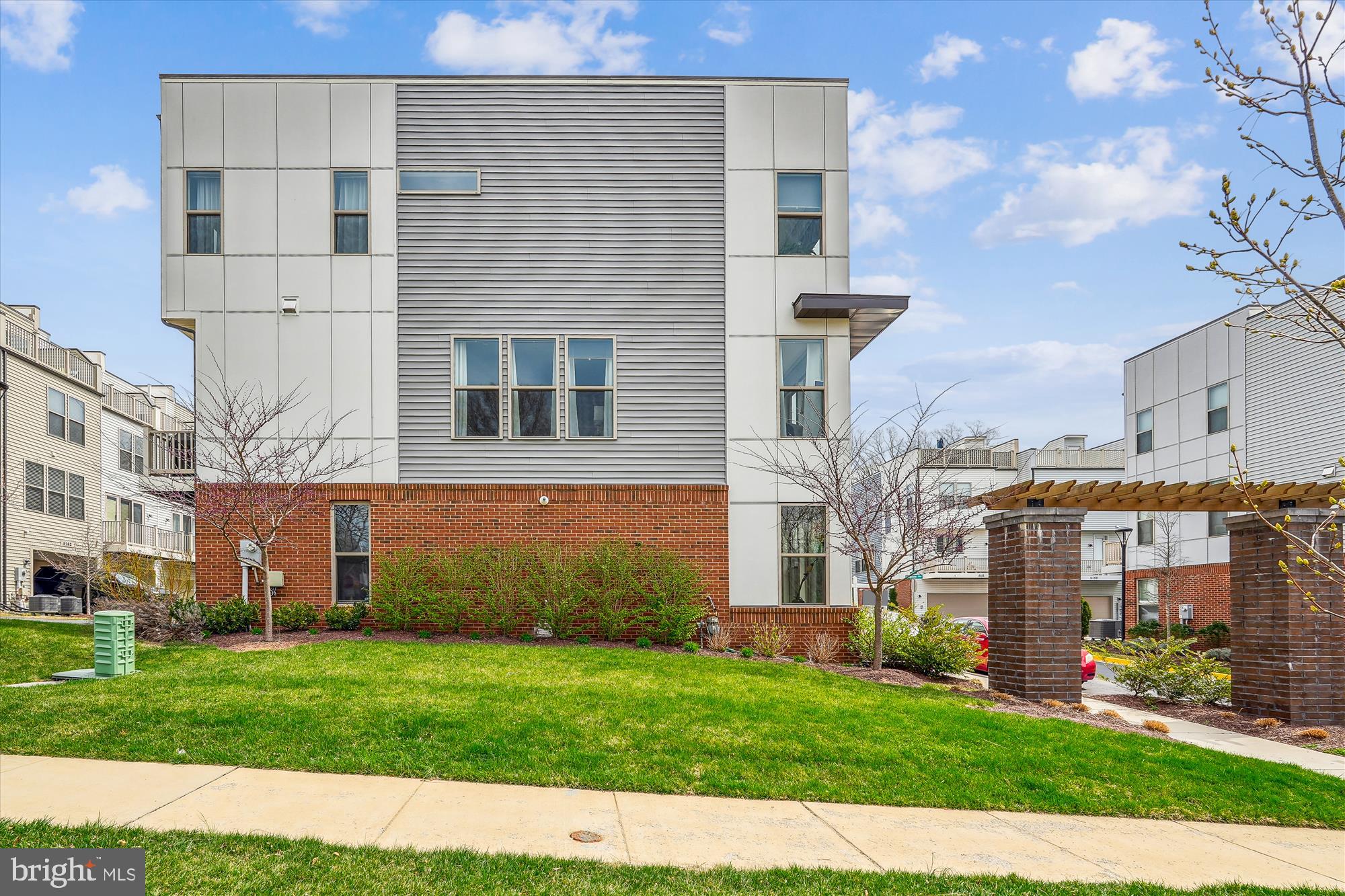 NORTH BETHESDA - Residential Lease