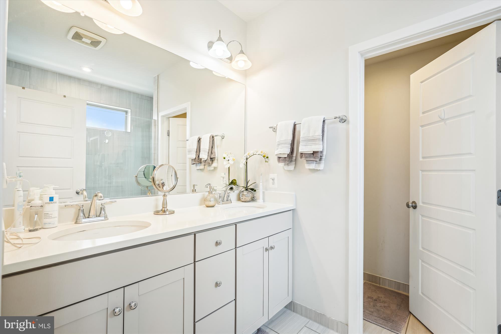 NORTH BETHESDA - Residential Lease