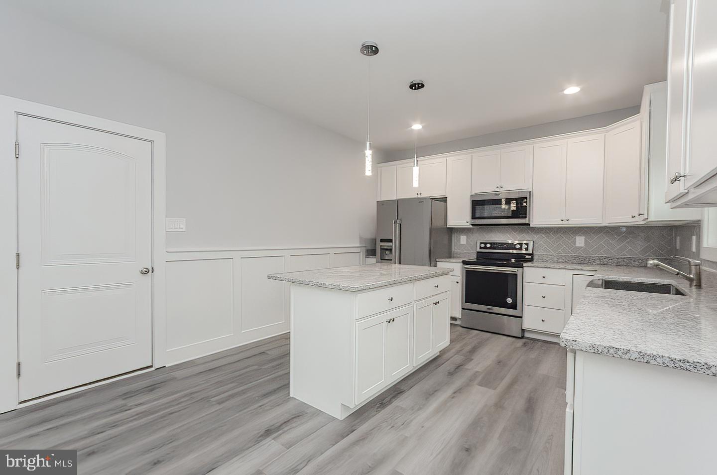 MILTON'S LANDING - Residential