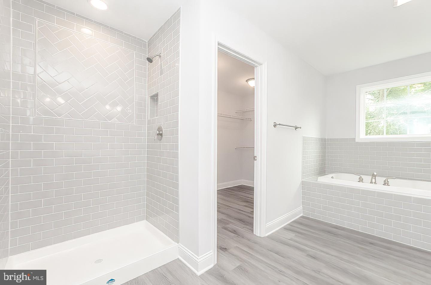 MILTON'S LANDING - Residential