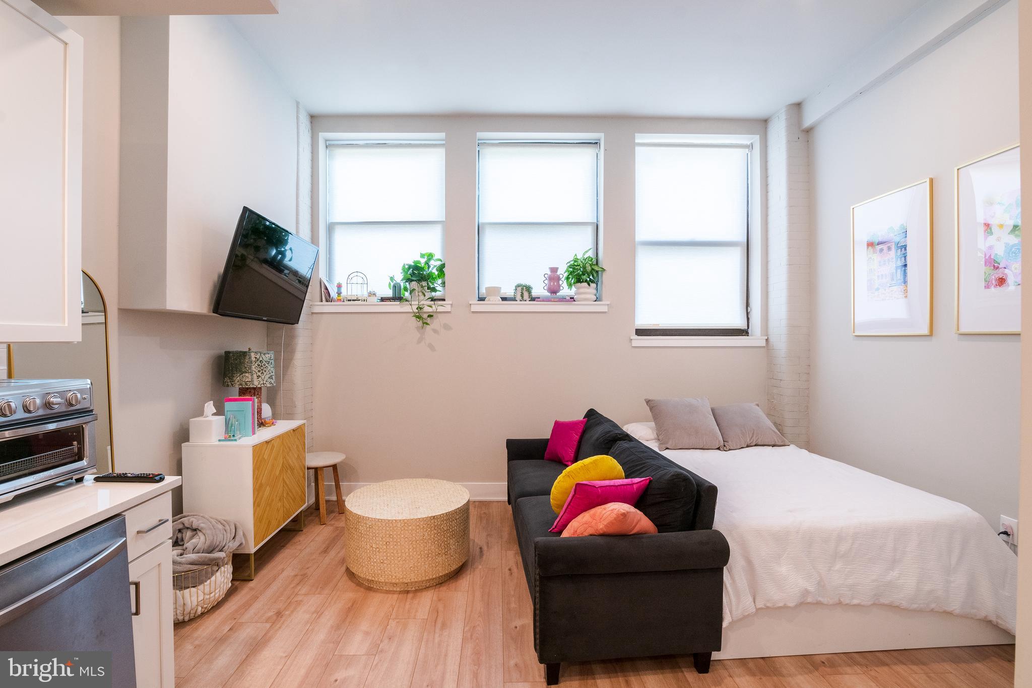 POINT BREEZE - Residential Lease