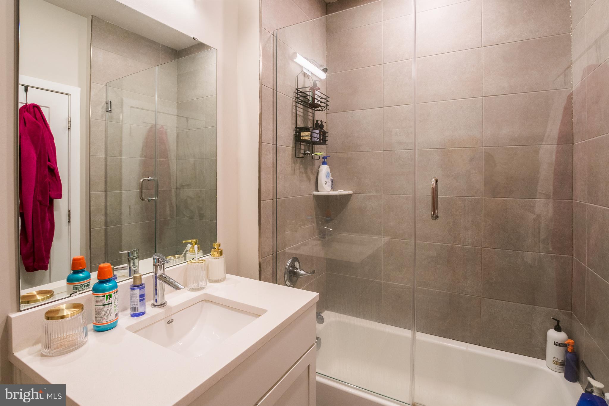 POINT BREEZE - Residential Lease