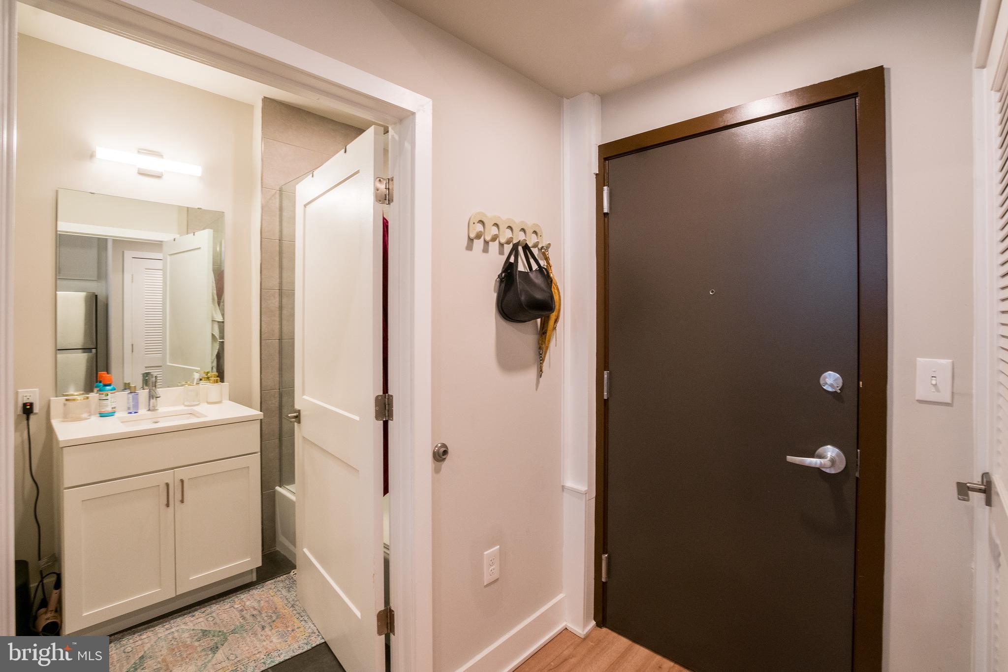 POINT BREEZE - Residential Lease