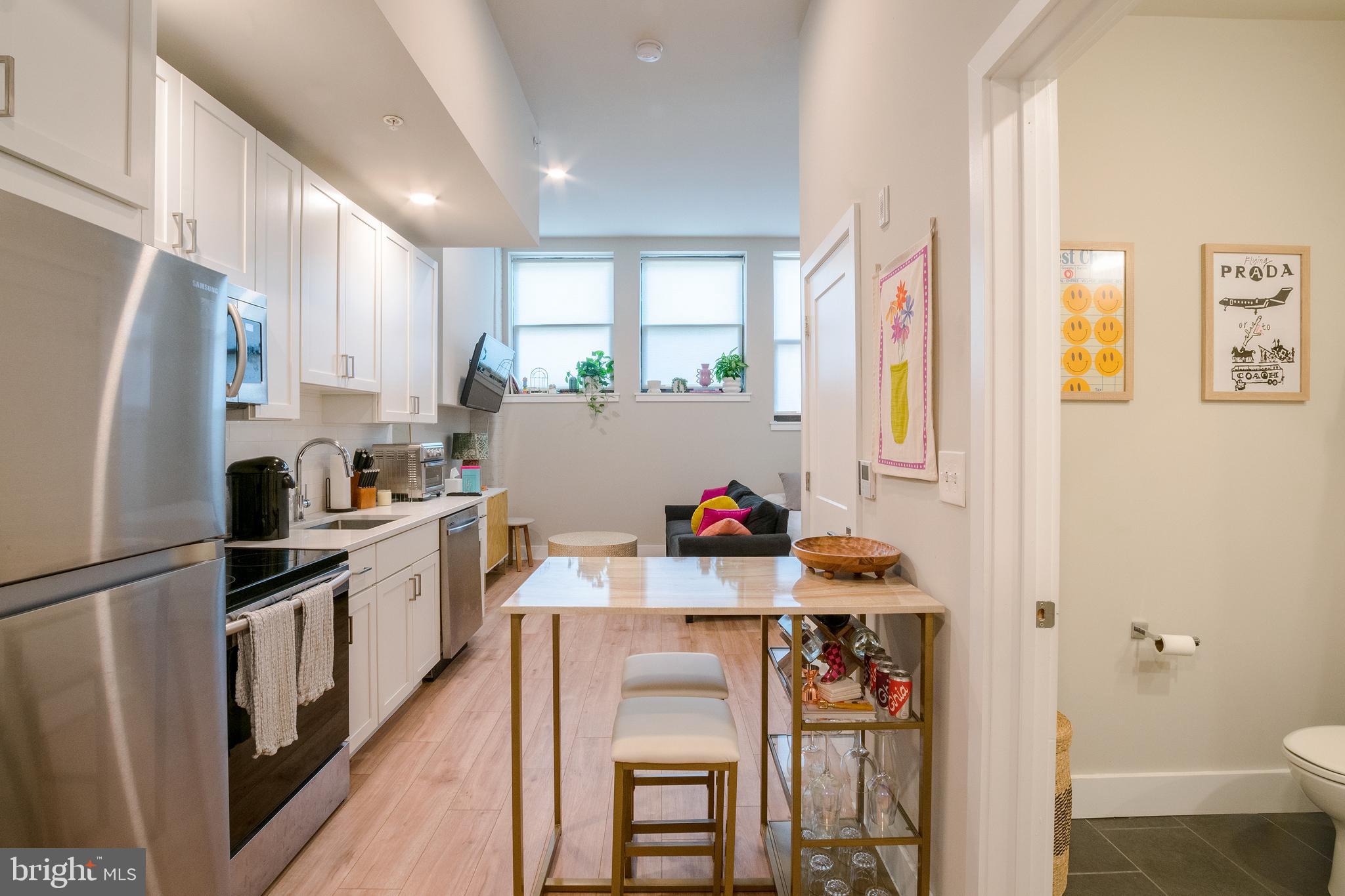 POINT BREEZE - Residential Lease